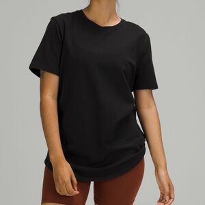Lululemon Athletica Black Short Sleeve Tee